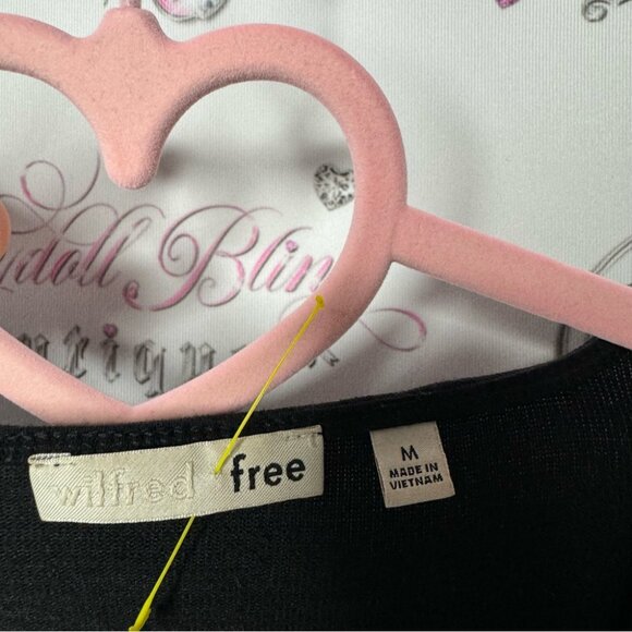 Wilfred free top shirt black stretchy soft oversized comfy lounge aritzia - Picture 4 of 5